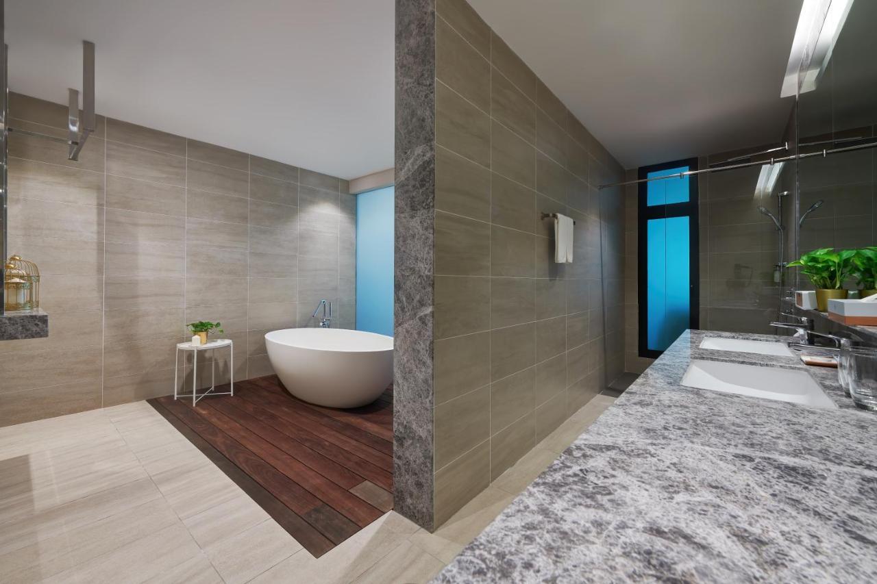 Mercure Living Putrajaya Exterior photo Bathroom