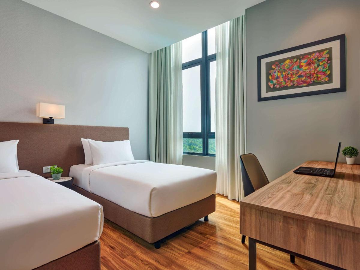 Mercure Living Putrajaya Exterior photo Deluxe Room