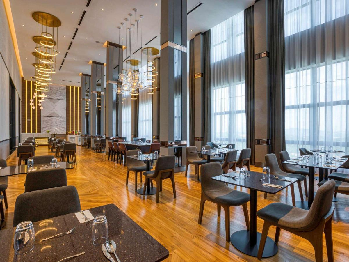 Mercure Living Putrajaya Exterior photo The restaurant