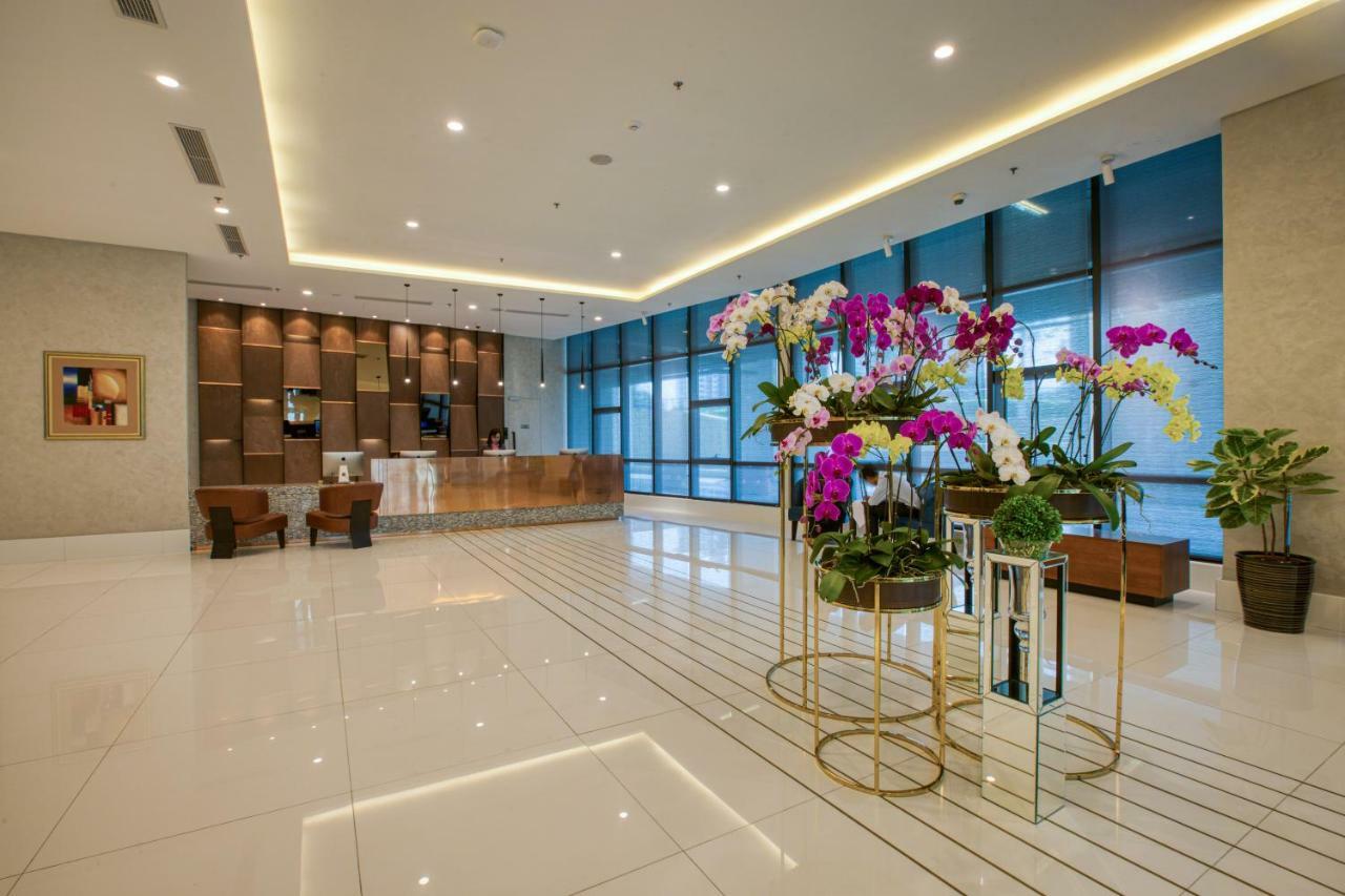 Mercure Living Putrajaya Exterior photo Lobby